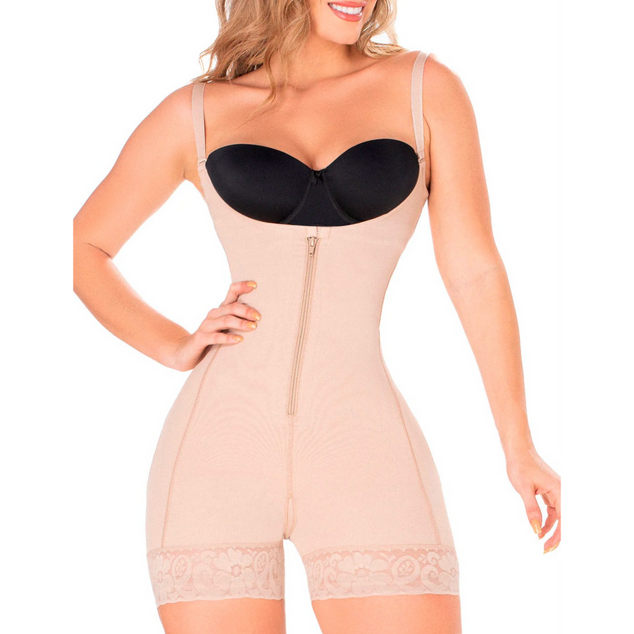 Faja short con encaje, vista frontal